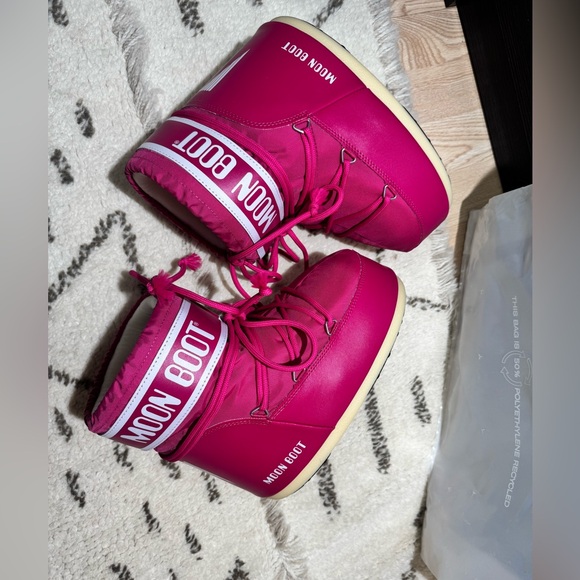 Moon Boot Icon Low Nylon Boots - Picture 9 of 14